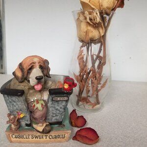 Cubicle sweet cubicle - Dog figurine